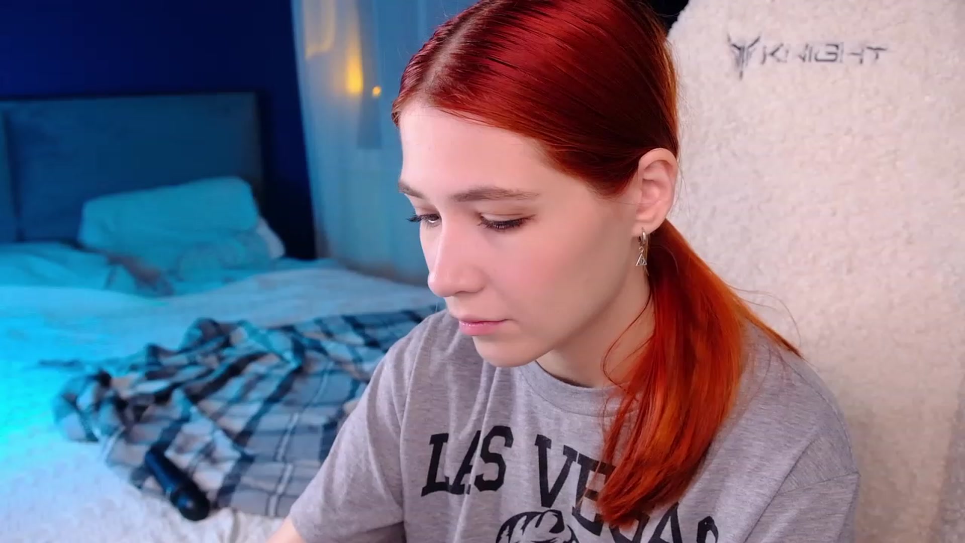 Gallery image thumbnail from JulyRedFox's myfreecams stream on, 08/15/2023, 03:19 image 5 of 20