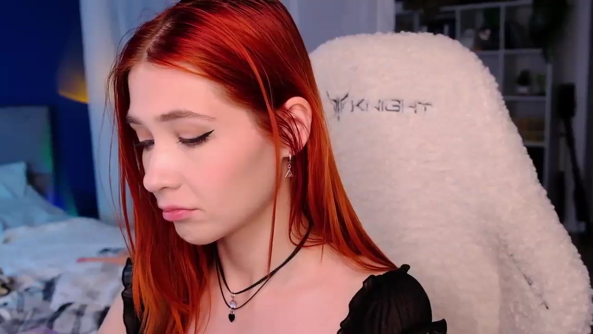 Gallery image thumbnail from JulyRedFox's myfreecams stream on, 08/19/2023, 24:09 image 7 of 20