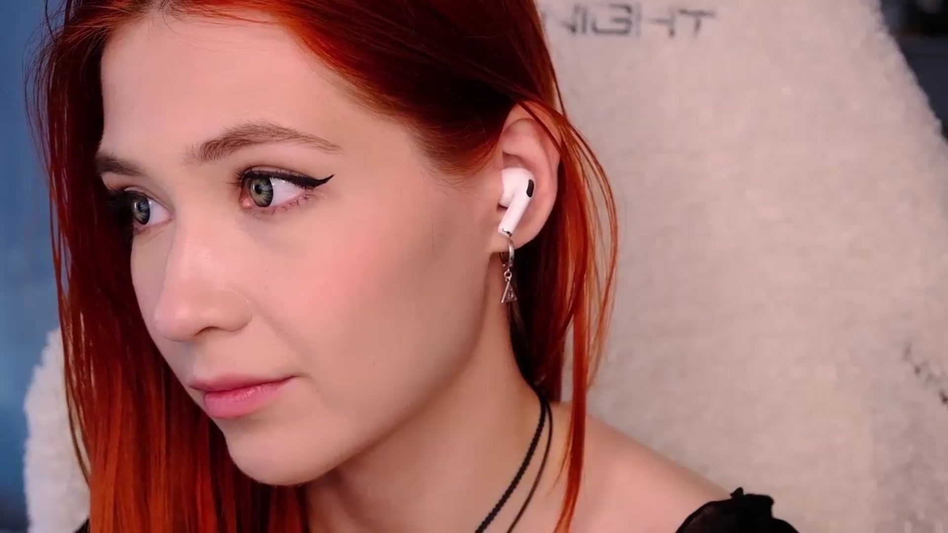 Gallery image thumbnail from JulyRedFox's myfreecams stream on, 08/19/2023, 01:08 image 14 of 20