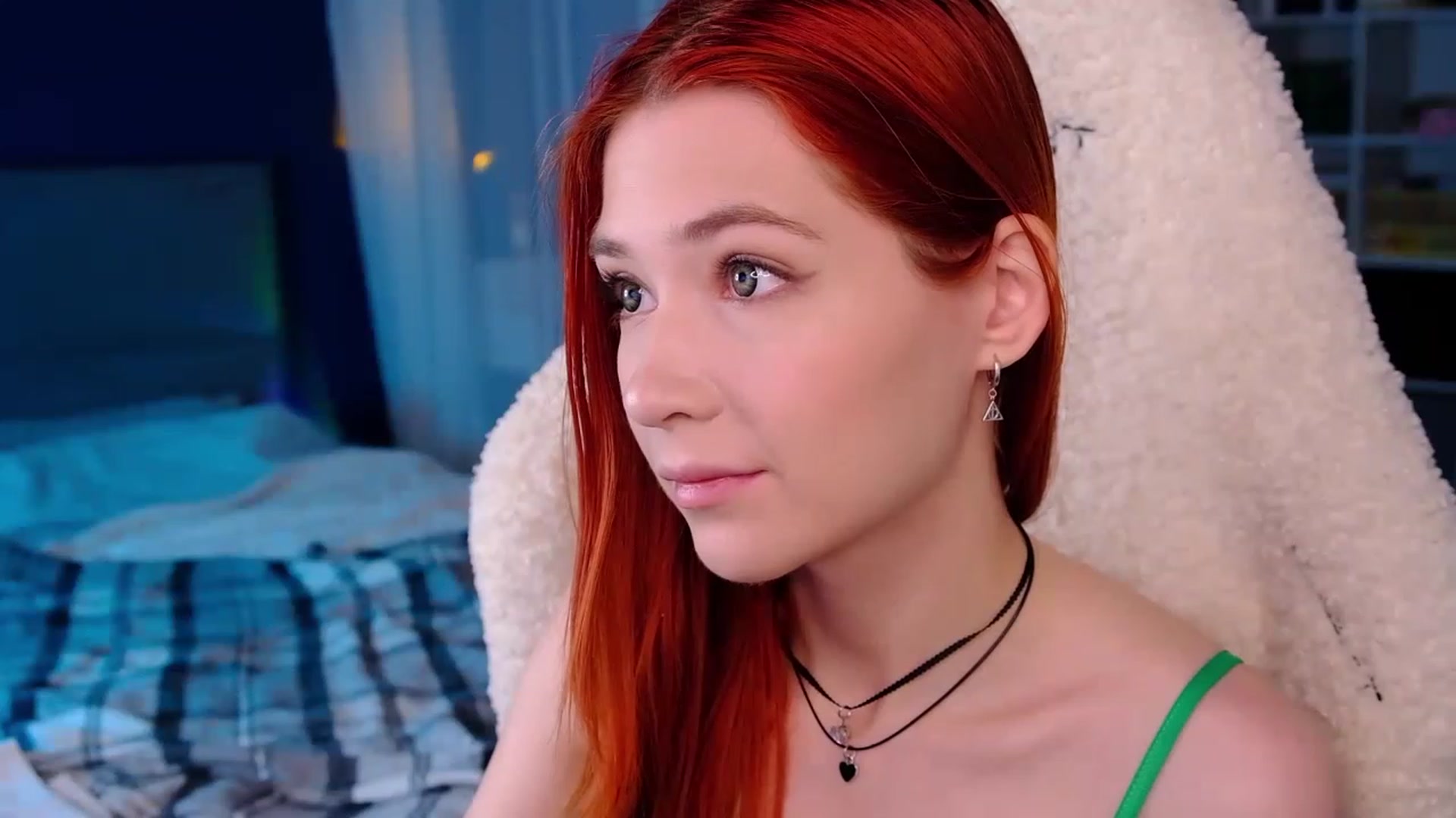 Gallery image thumbnail from JulyRedFox's myfreecams stream on, 08/20/2023, 24:27 image 4 of 20