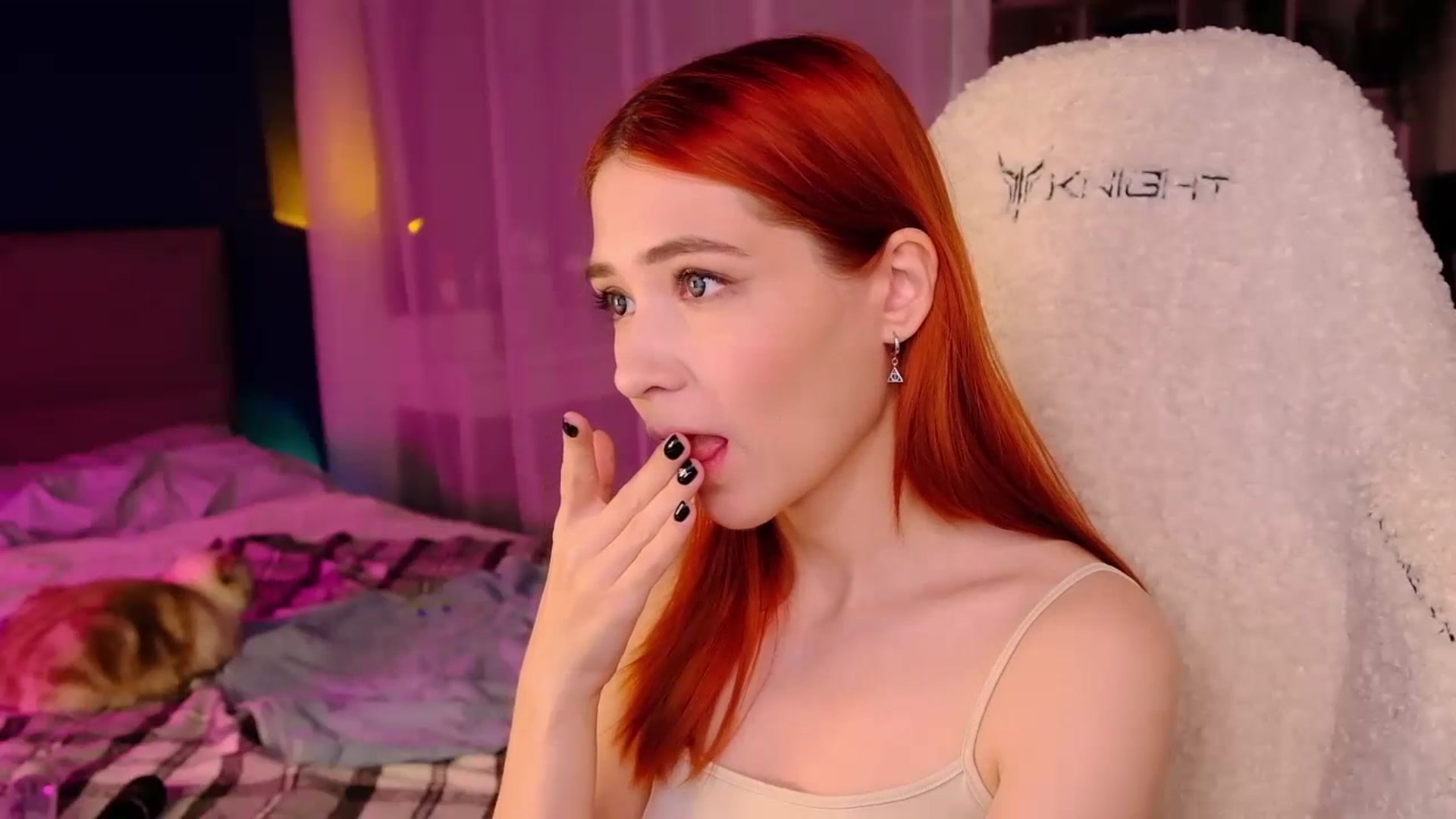 Gallery image thumbnail from JulyRedFox's myfreecams stream on, 08/23/2023, 02:15 image 15 of 20