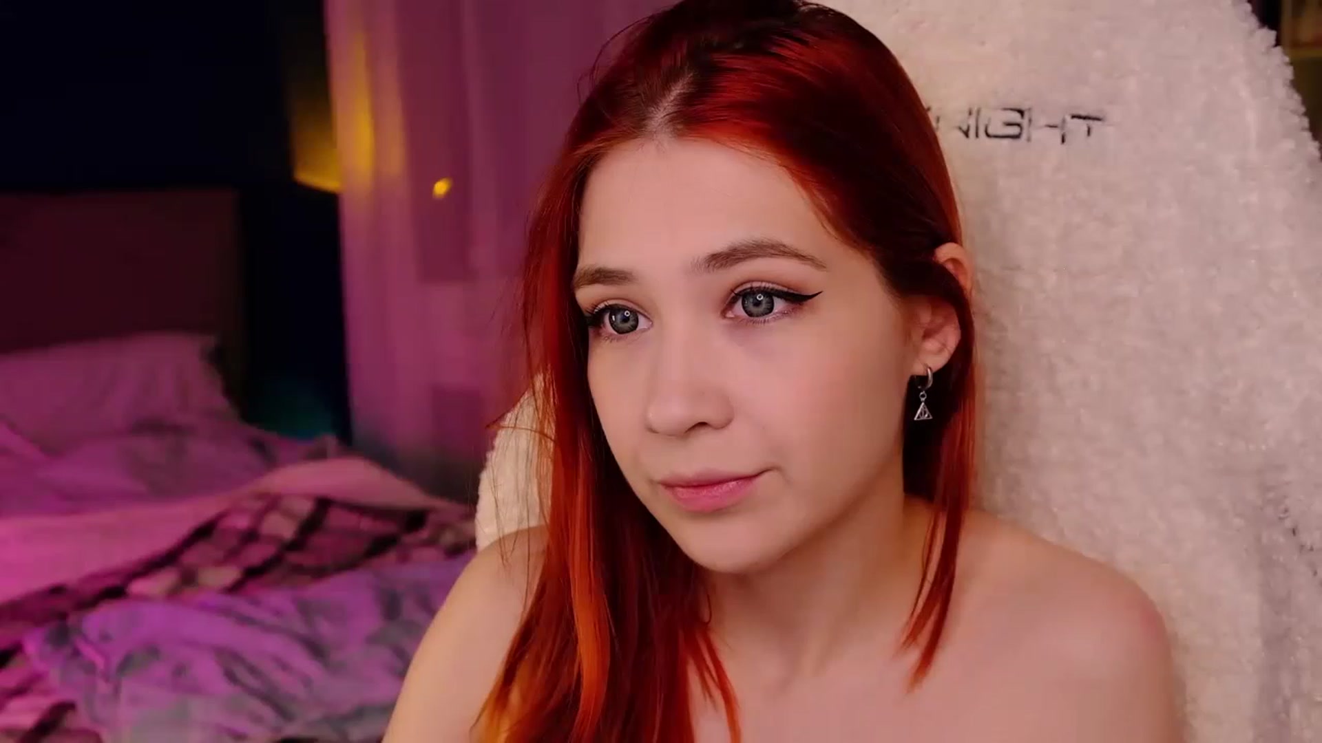 Gallery image thumbnail from JulyRedFox's myfreecams stream on, 08/24/2023, 24:02 image 7 of 20