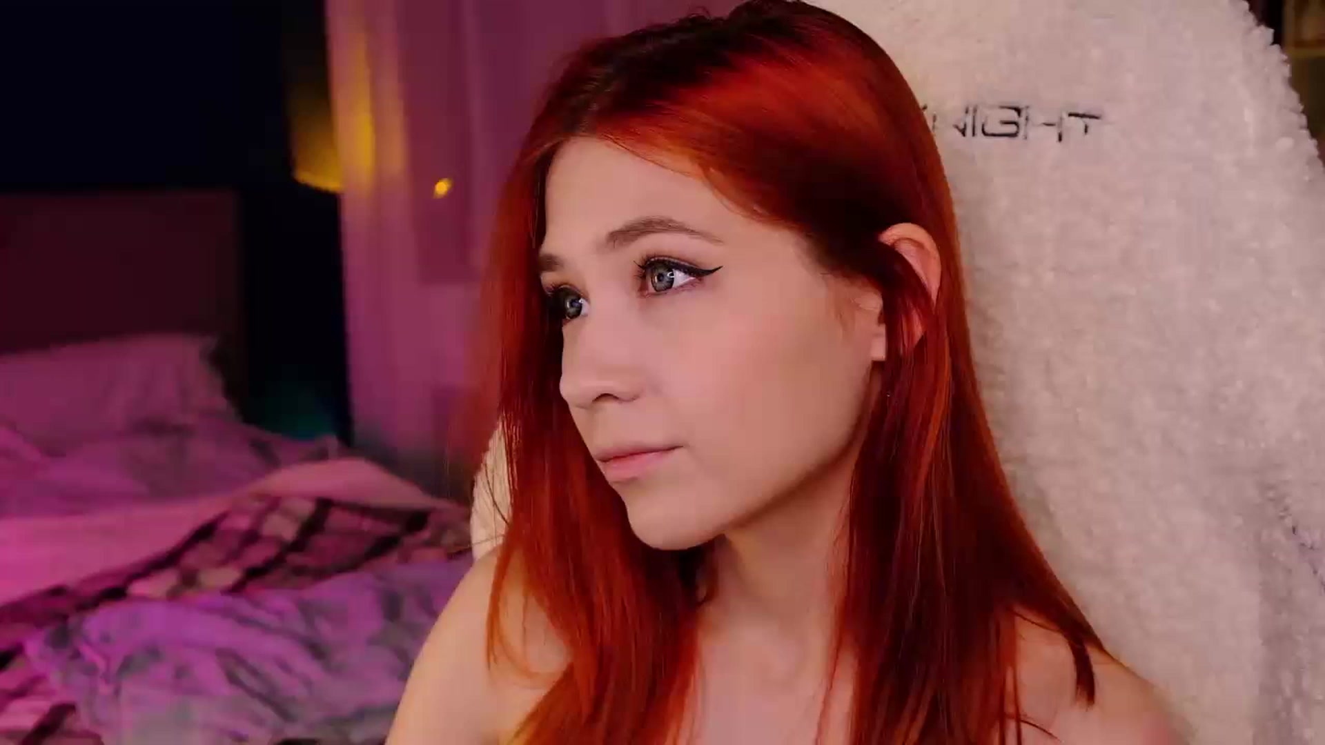 Gallery image thumbnail from JulyRedFox's myfreecams stream on, 08/24/2023, 24:02 image 2 of 20