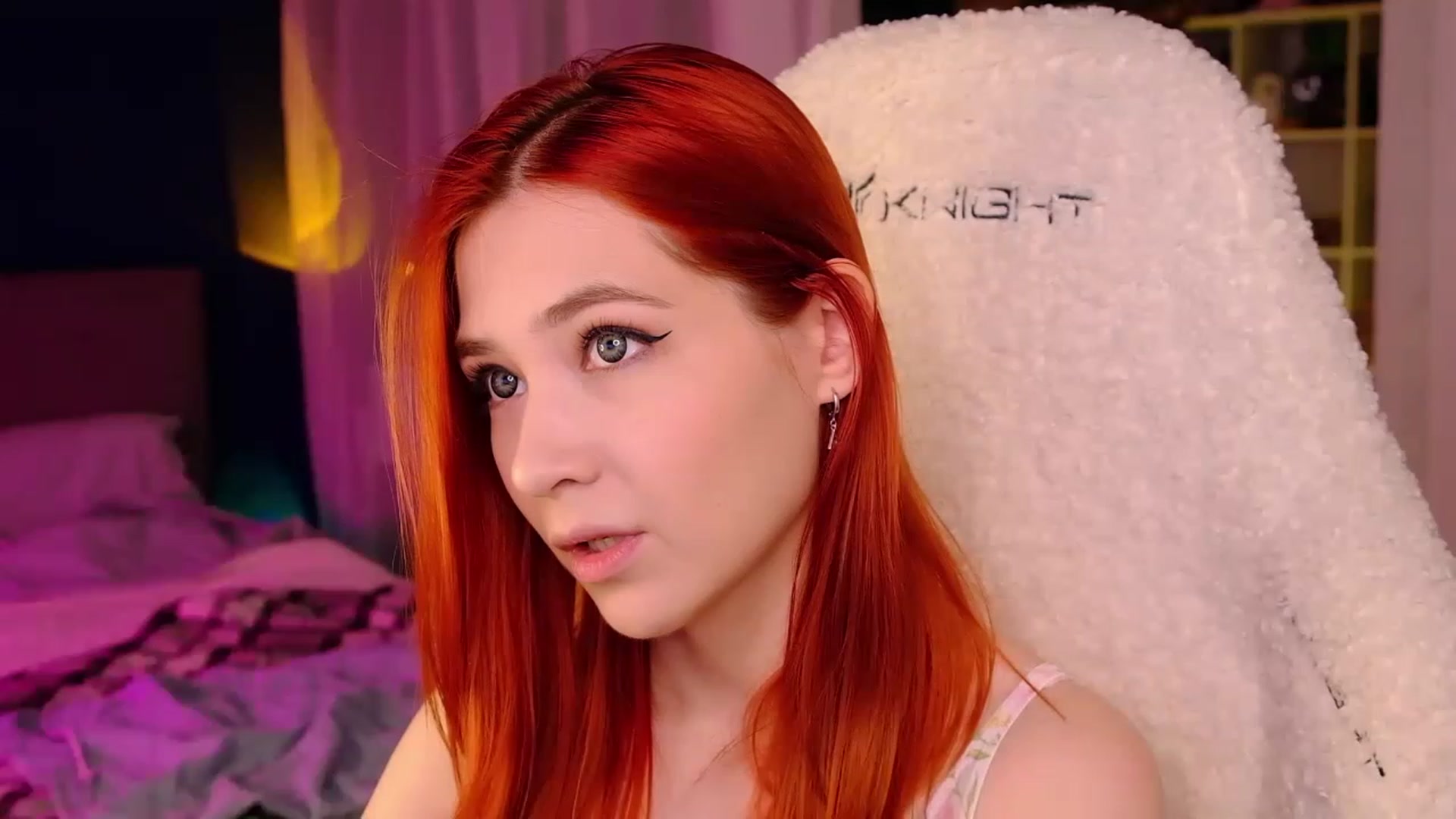 Gallery image thumbnail from JulyRedFox's myfreecams stream on, 08/24/2023, 24:46 image 1 of 20
