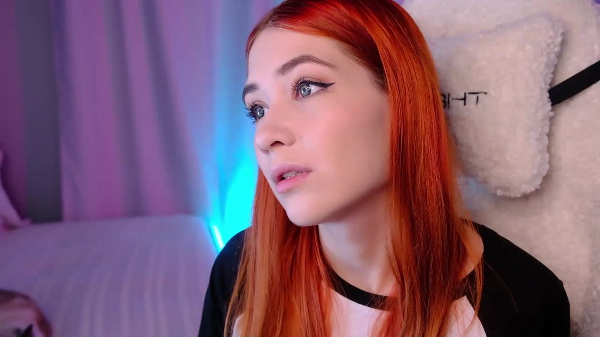 Gallery image thumbnail from JulyRedFox's myfreecams stream on, 09/02/2023, 23:48 image 2 of 20