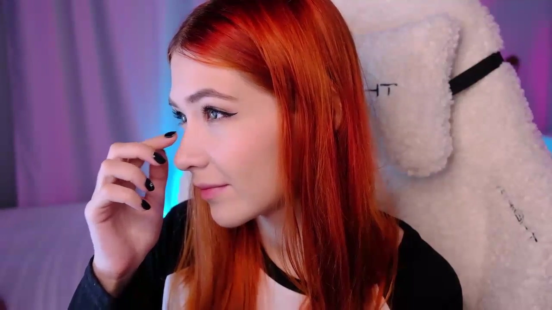 Gallery image thumbnail from JulyRedFox's myfreecams stream on, 09/02/2023, 23:48 image 6 of 20