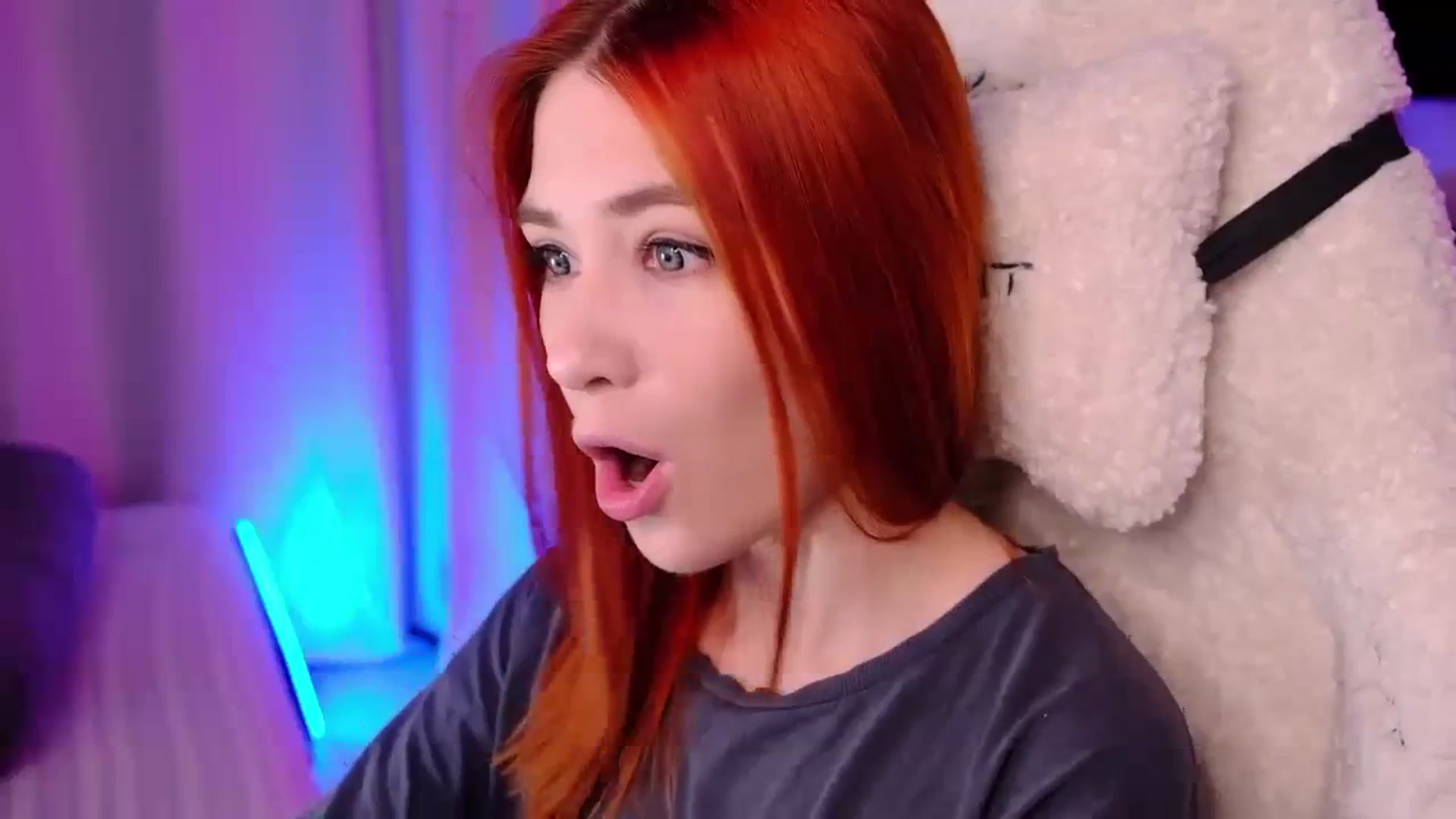 Gallery image thumbnail from JulyRedFox's myfreecams stream on, 09/07/2023, 01:42 image 16 of 20