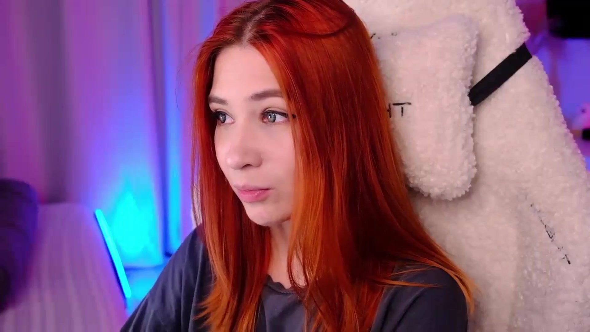 Gallery image thumbnail from JulyRedFox's myfreecams stream on, 09/07/2023, 01:42 image 4 of 20