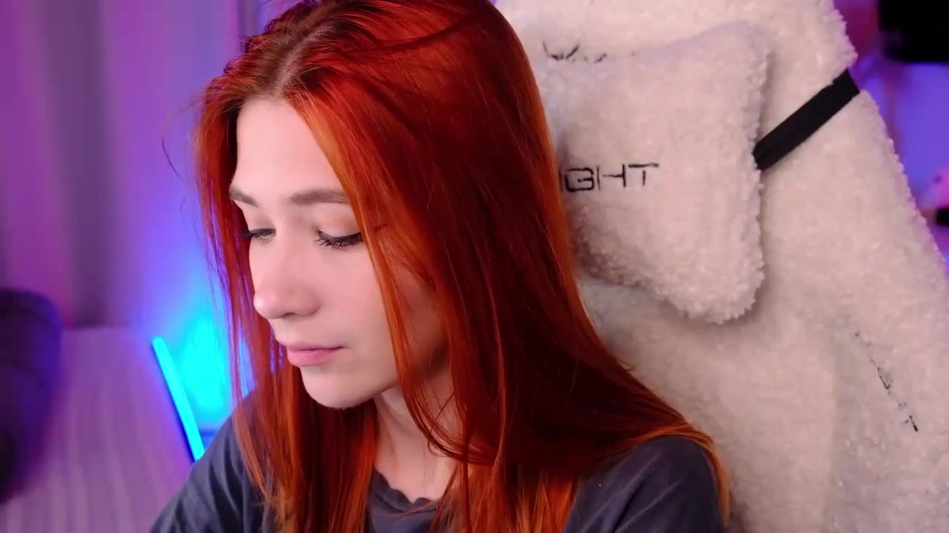 Gallery image thumbnail from JulyRedFox's myfreecams stream on, 09/07/2023, 01:42 image 1 of 20
