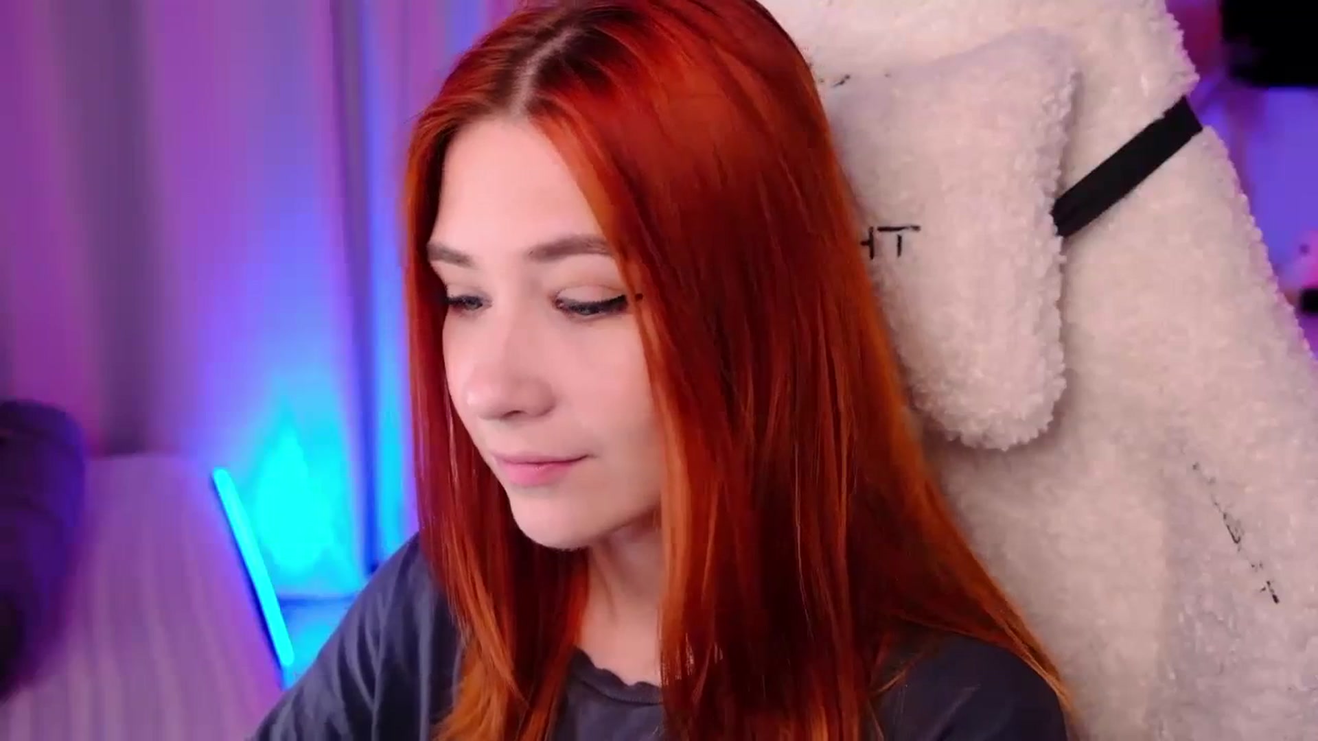 Gallery image thumbnail from JulyRedFox's myfreecams stream on, 09/07/2023, 01:42 image 9 of 20