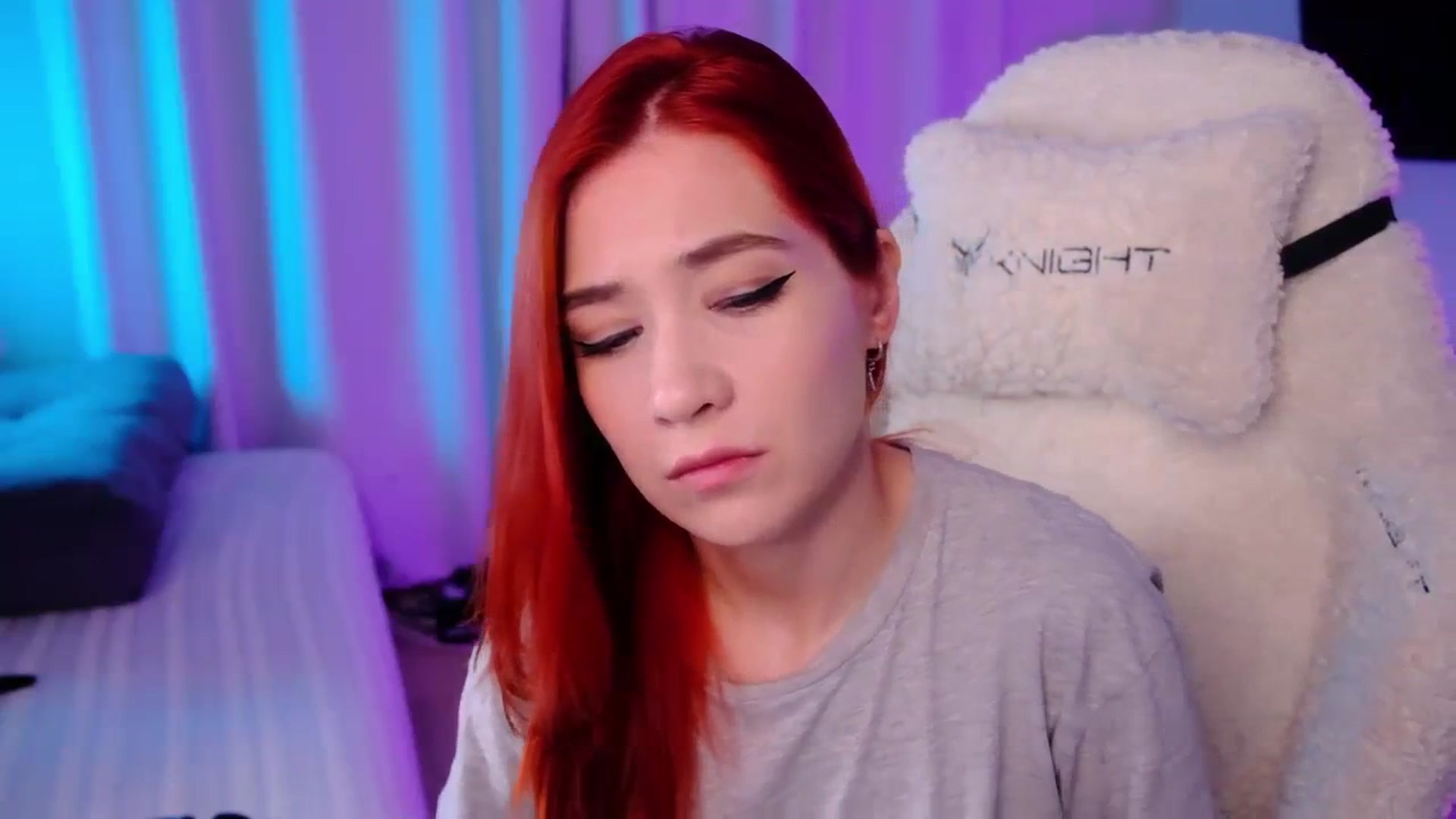 Gallery image thumbnail from JulyRedFox's myfreecams stream on, 09/23/2023, 24:18 image 4 of 20