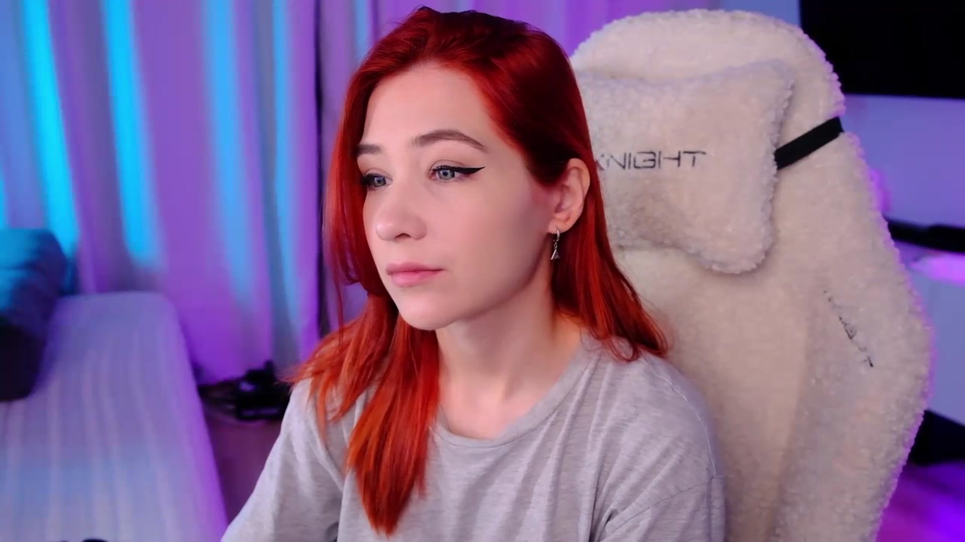 Gallery image thumbnail from JulyRedFox's myfreecams stream on, 09/23/2023, 24:18 image 9 of 20