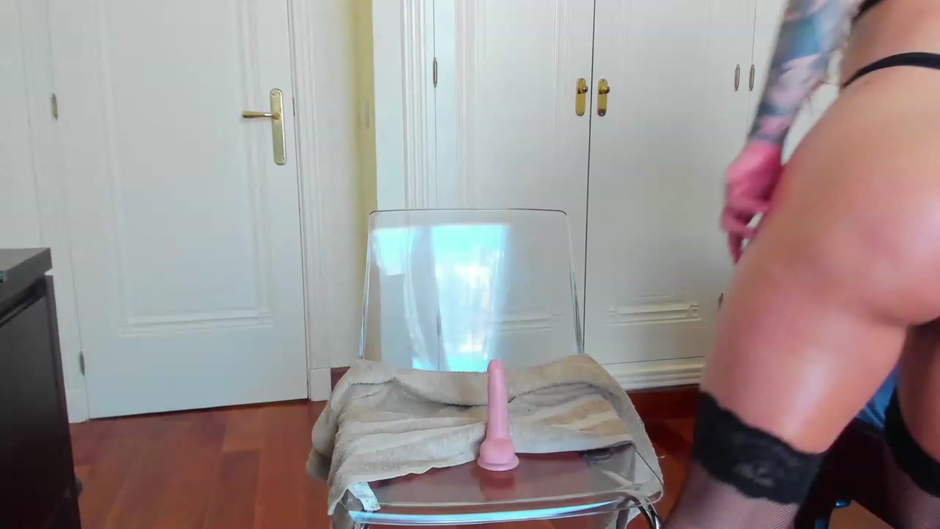 Gallery image thumbnail from July_foxy's myfreecams stream on, 12/14/2023, 15:08 image 9 of 20