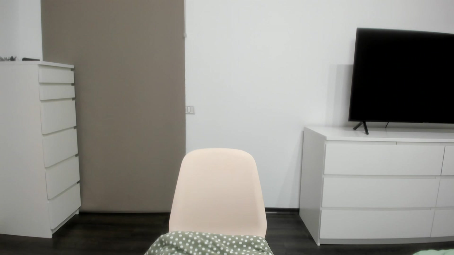 Gallery image thumbnail from JulyaWild's myfreecams stream on, 01/17/2023, 22:12 image 16 of 20