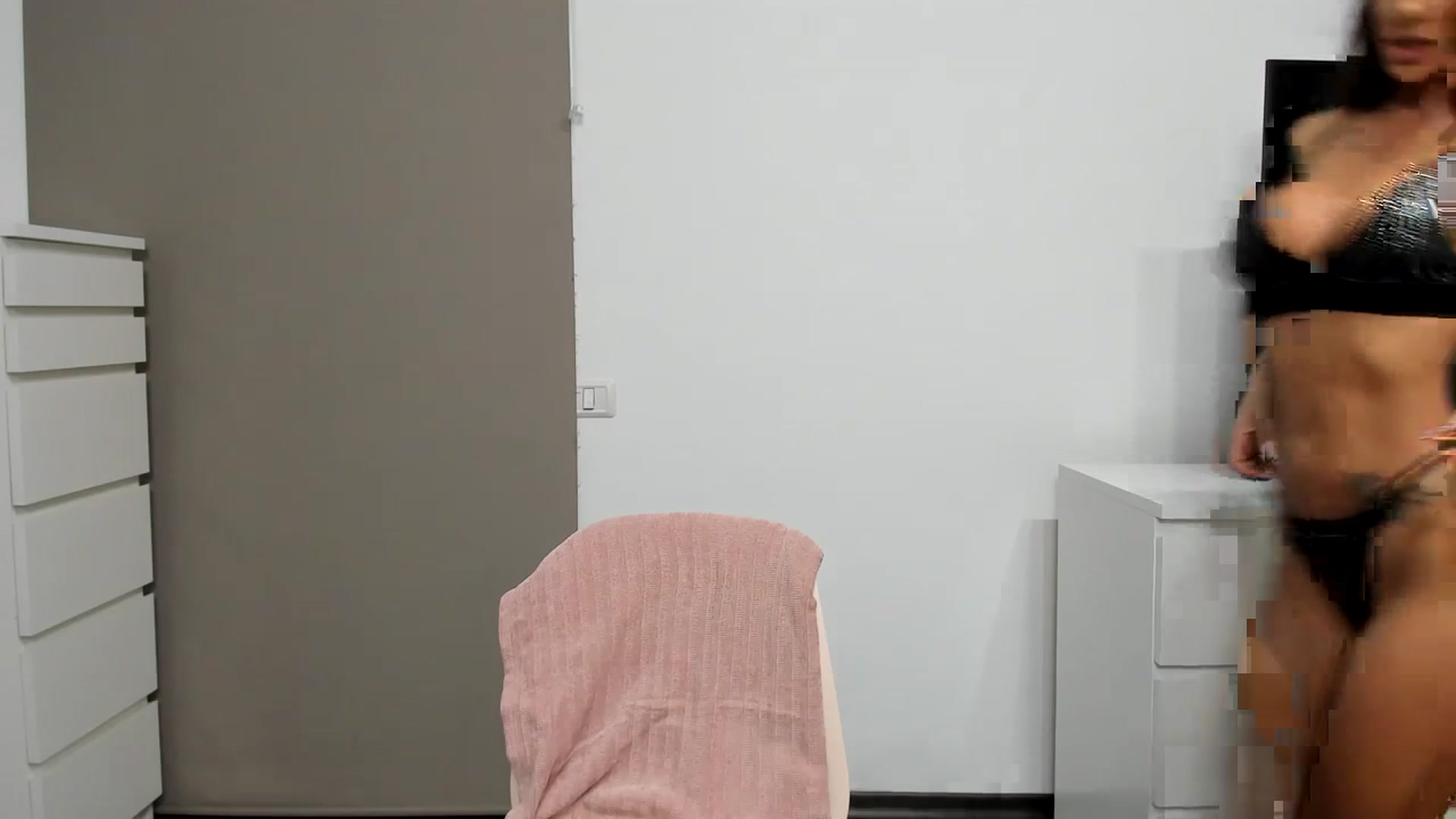 Gallery image thumbnail from JulyaWild's myfreecams stream on, 12/03/2023, 19:23 image 20 of 20