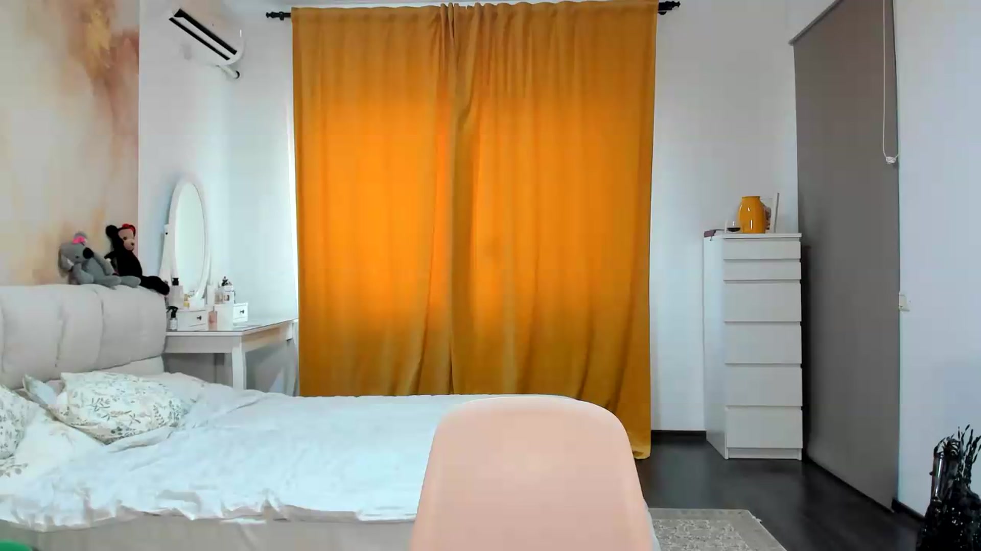 Gallery image thumbnail from JulyaWild's myfreecams stream on, 06/26/2026, 16:54 image 7 of 20