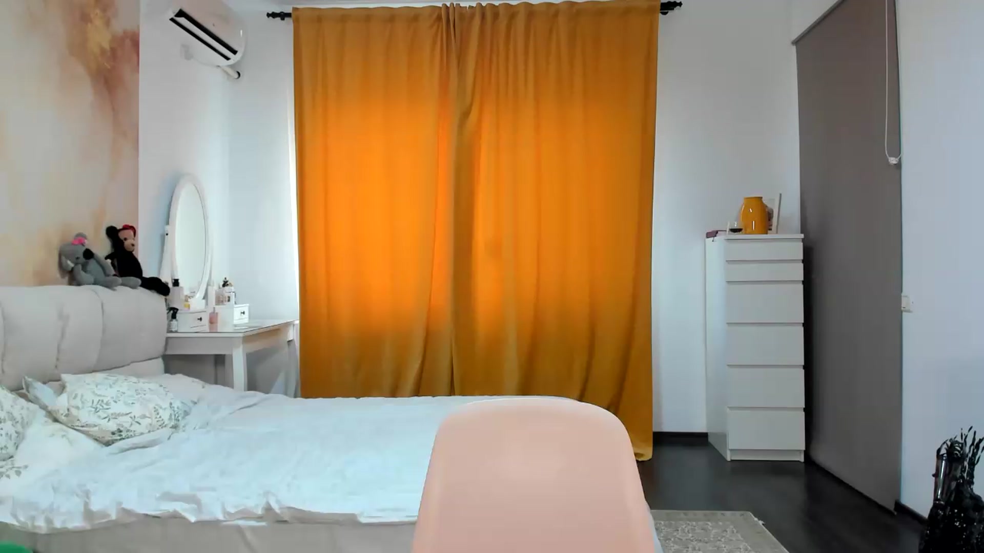 Gallery image thumbnail from JulyaWild's myfreecams stream on, 06/26/2026, 16:54 image 6 of 20