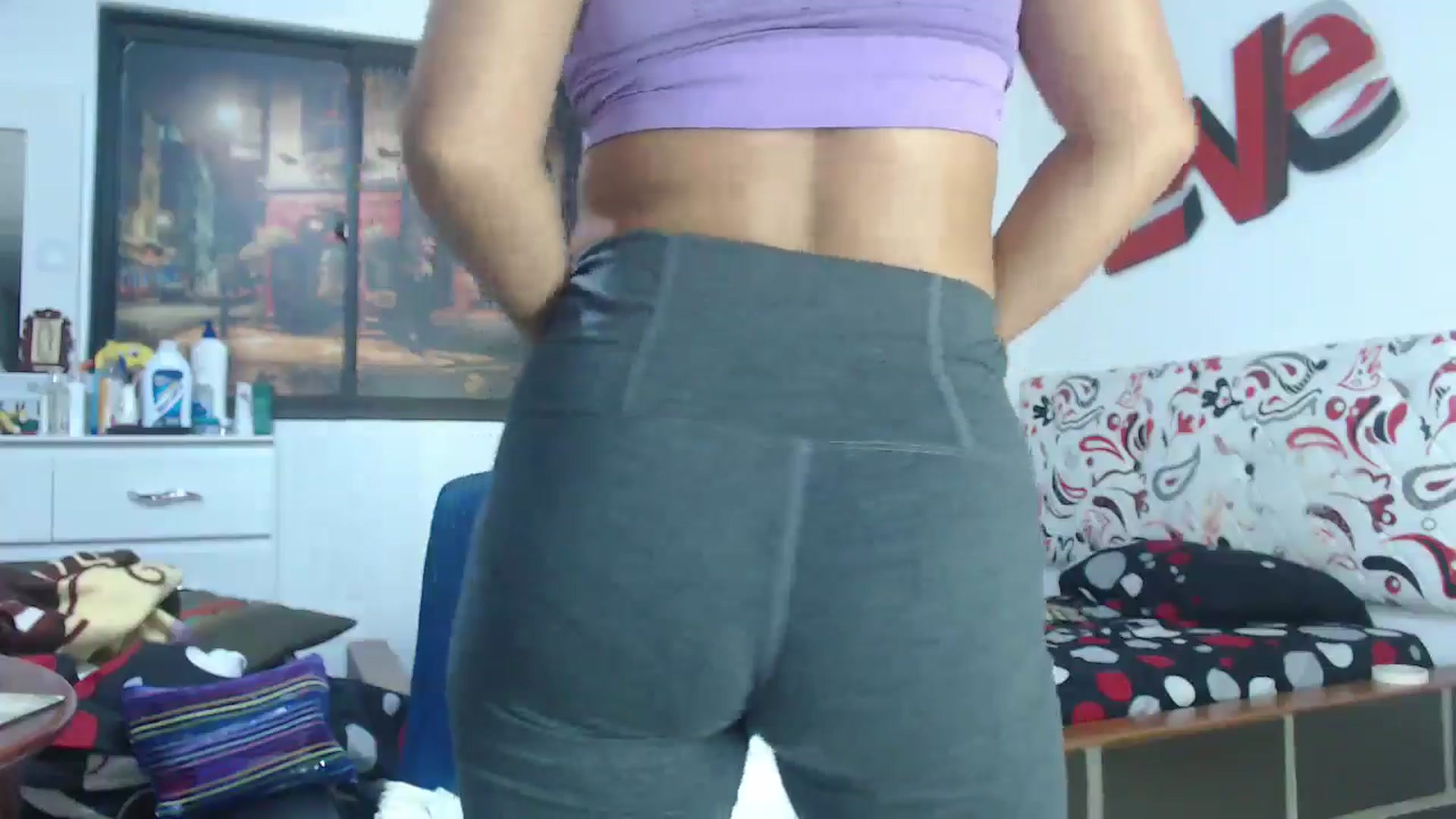Gallery image thumbnail from Julyapatrick's myfreecams stream on, 06/19/2024, 05:03 image 8 of 20