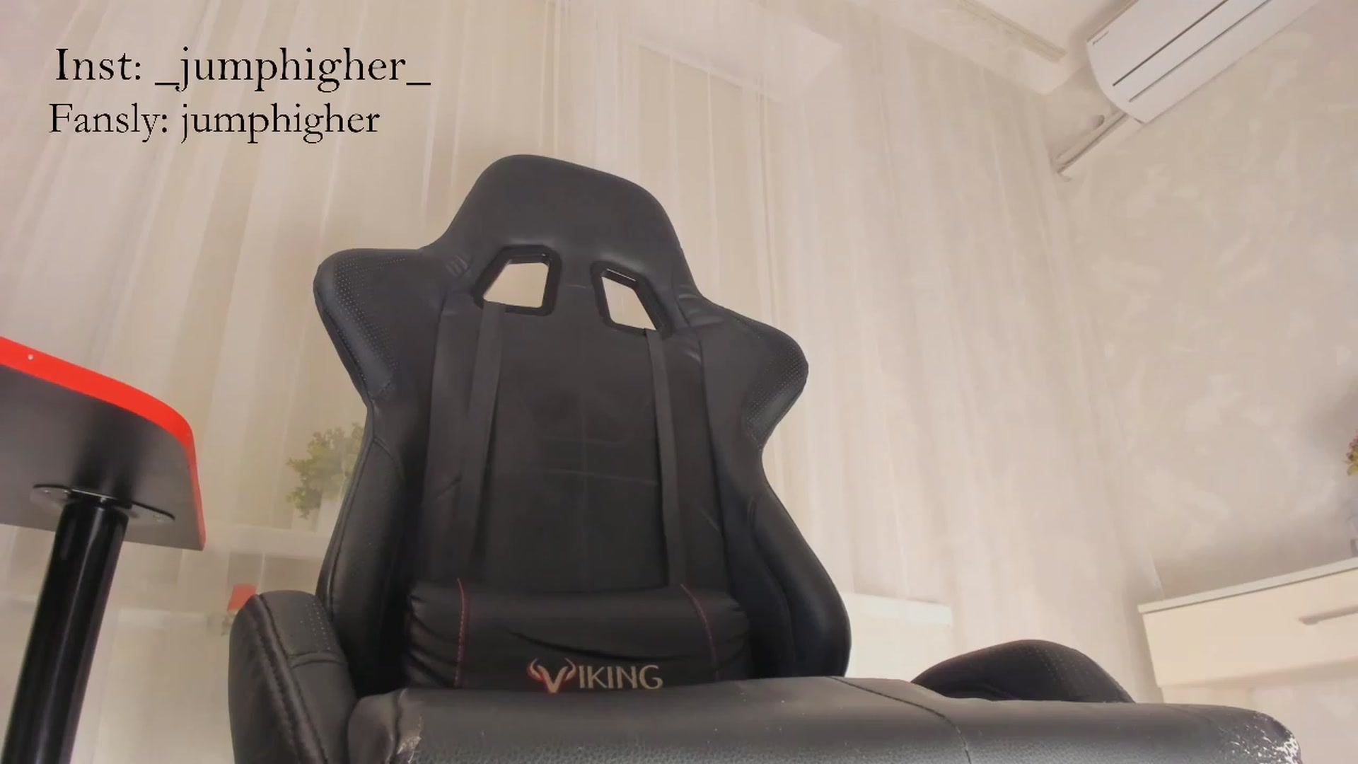 Gallery image thumbnail from Jumphigherr's myfreecams stream on, 11/20/2022, 18:02 image 18 of 20