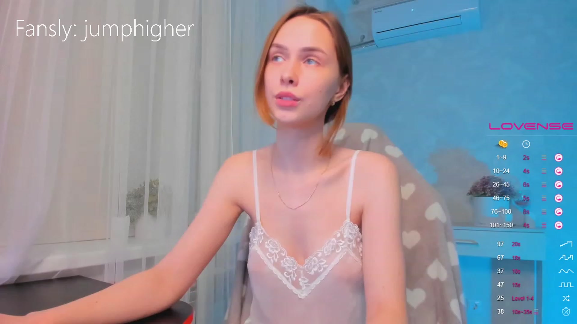 Gallery image thumbnail from Jumphigherr's myfreecams stream on, 12/19/2022, 17:04 image 19 of 20