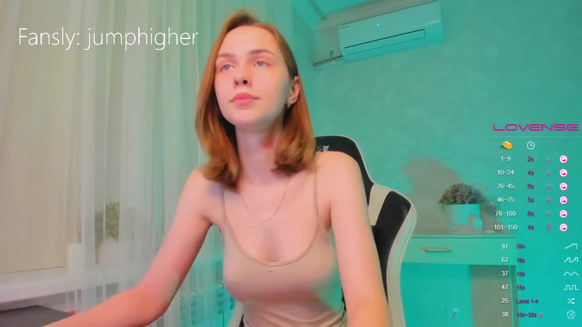 Gallery image thumbnail from Jumphigherr's myfreecams stream on, 12/23/2022, 17:11 image 3 of 20