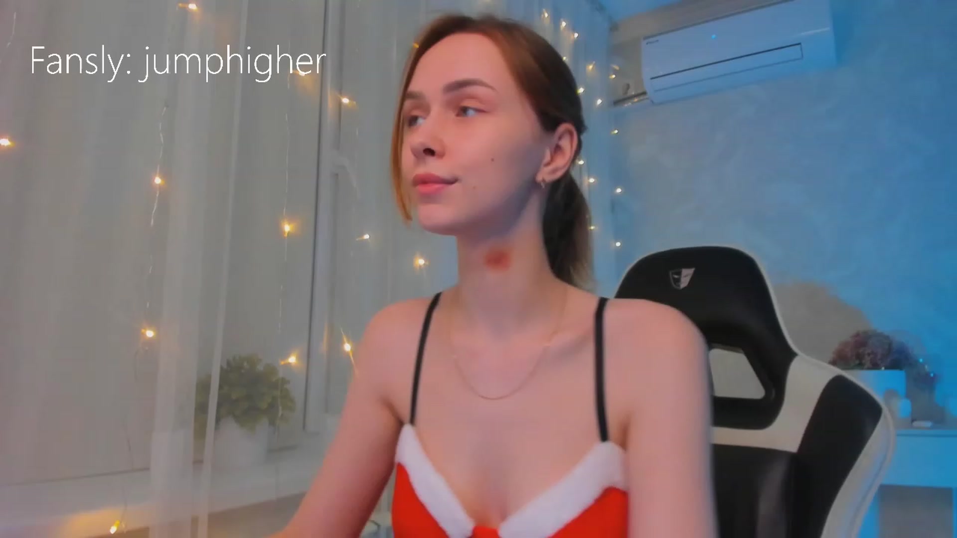 Gallery image thumbnail from Jumphigherr's myfreecams stream on, 12/24/2022, 18:03 image 20 of 20