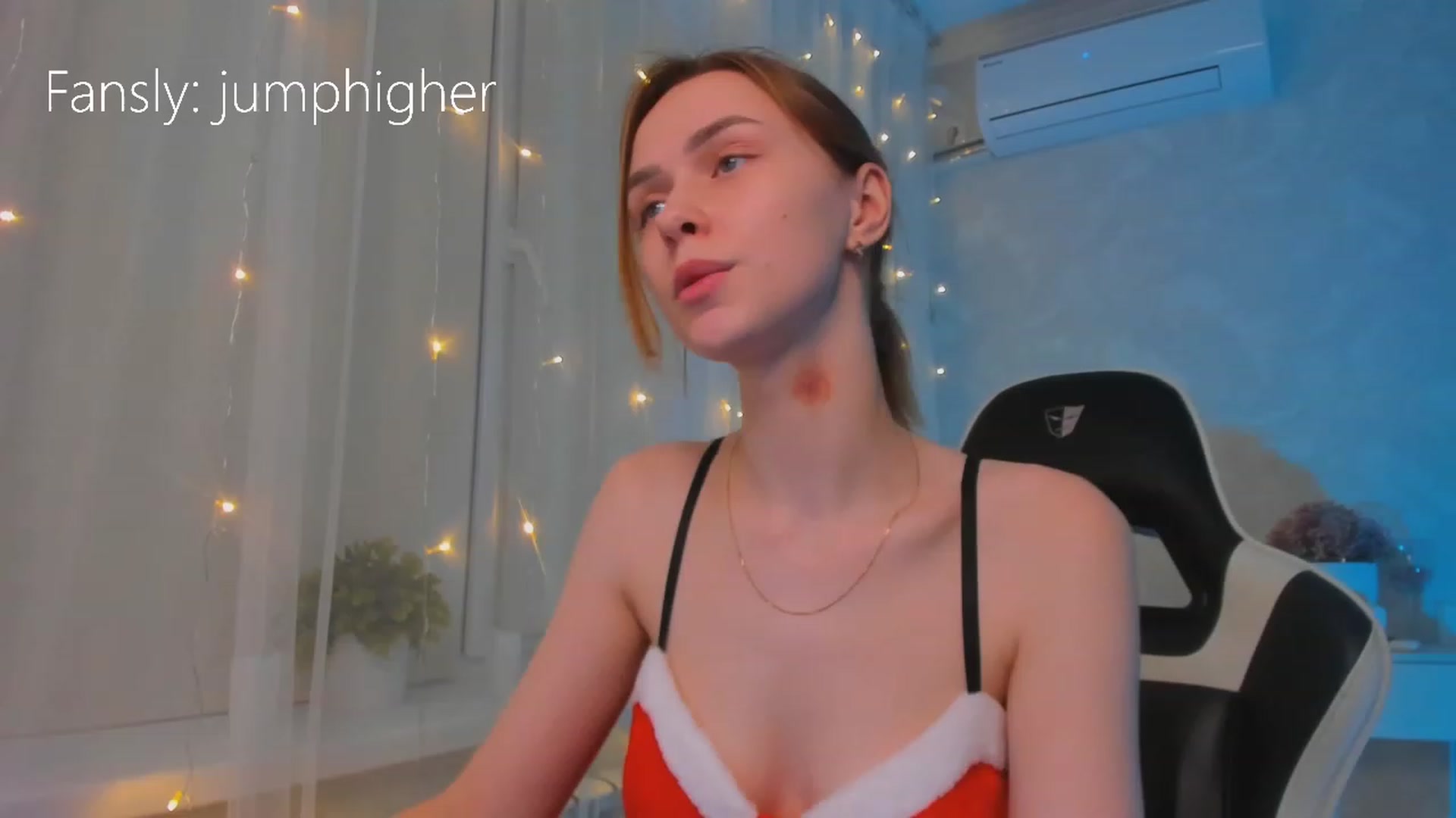 Gallery image thumbnail from Jumphigherr's myfreecams stream on, 12/24/2022, 18:03 image 19 of 20