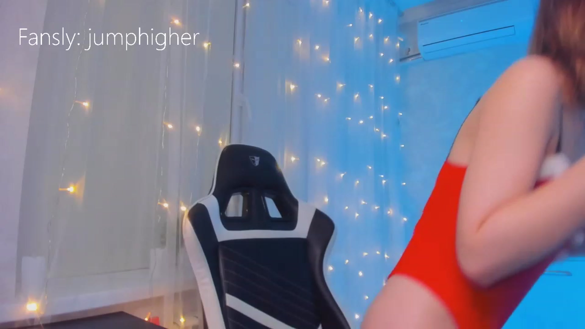 Gallery image thumbnail from Jumphigherr's myfreecams stream on, 12/25/2022, 16:59 image 19 of 20