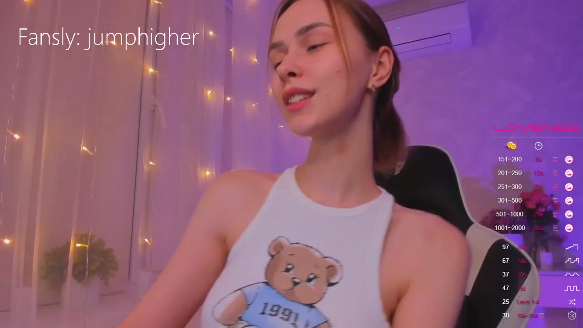 Gallery image thumbnail from Jumphigherr's myfreecams stream on, 12/28/2022, 19:51 image 3 of 20