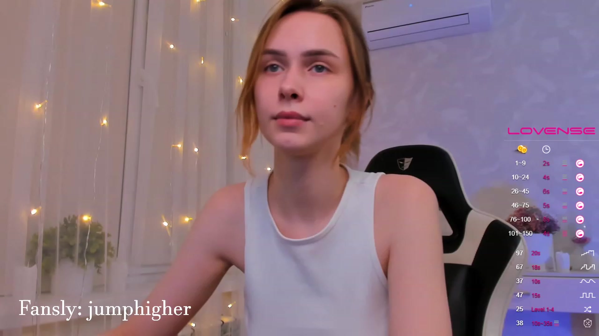 Gallery image thumbnail from Jumphigherr's myfreecams stream on, 01/28/2023, 18:04 image 15 of 20