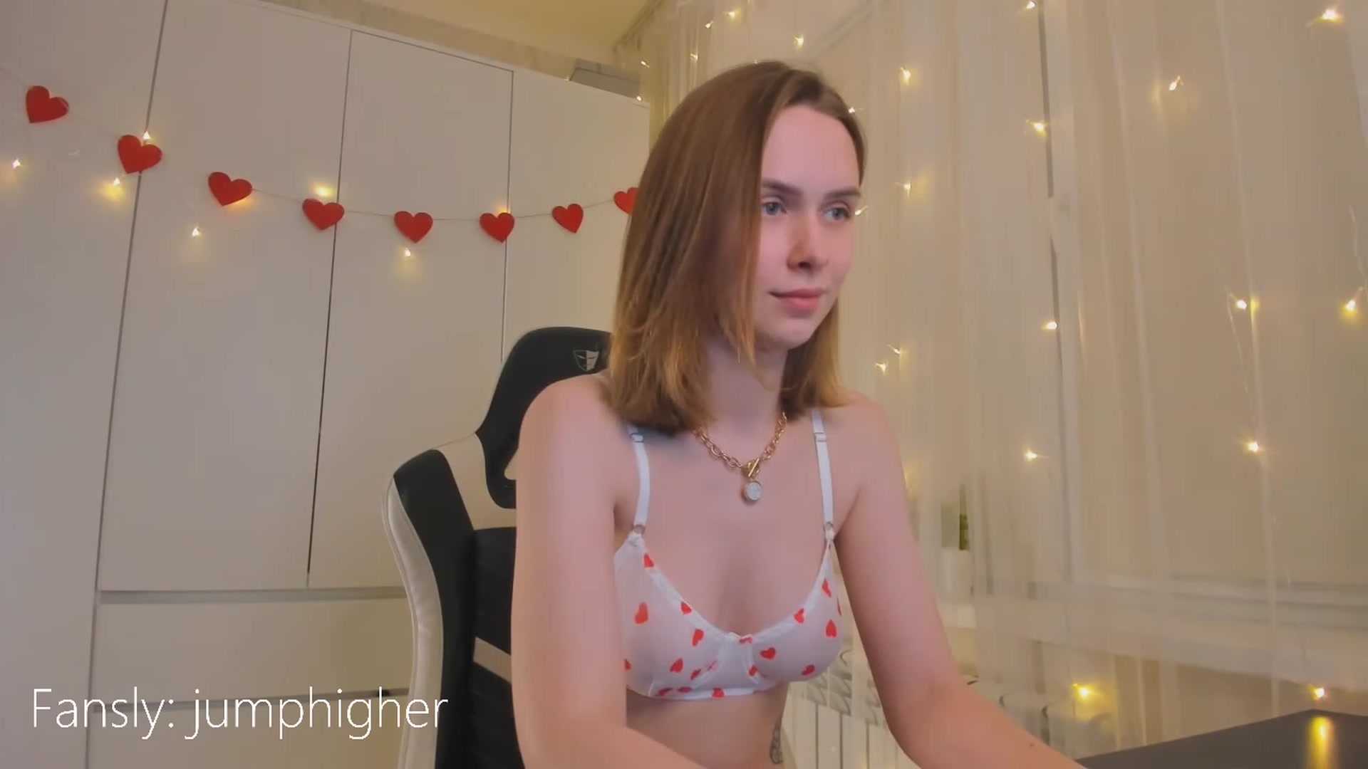 Gallery image thumbnail from Jumphigherr's myfreecams stream on, 02/14/2023, 16:10 image 20 of 20