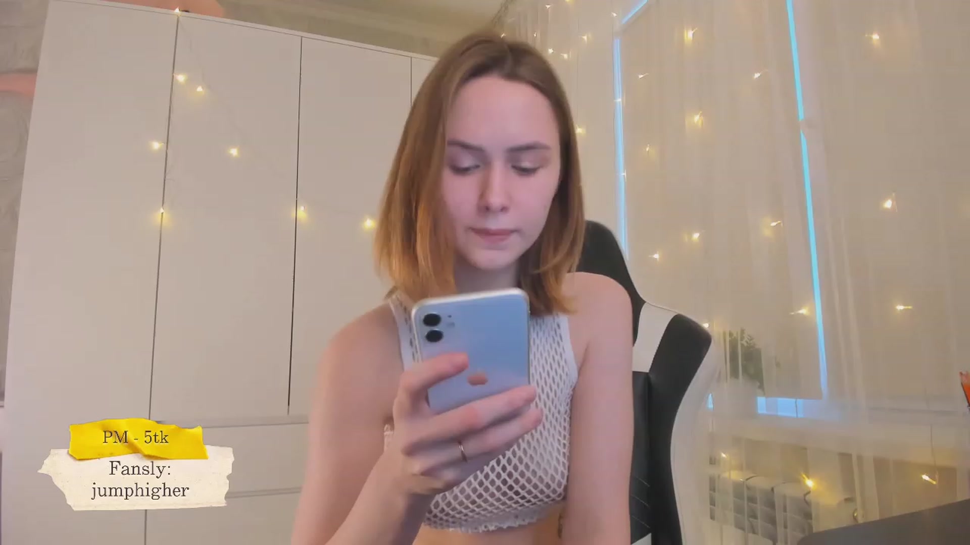 Gallery image thumbnail from Jumphigherr's myfreecams stream on, 02/22/2023, 13:38 image 15 of 20