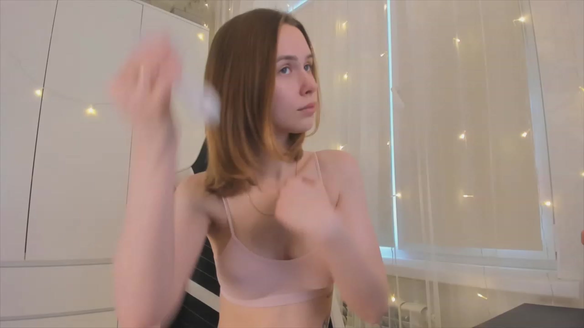 Gallery image thumbnail from Jumphigherr's myfreecams stream on, 02/24/2023, 13:38 image 13 of 20