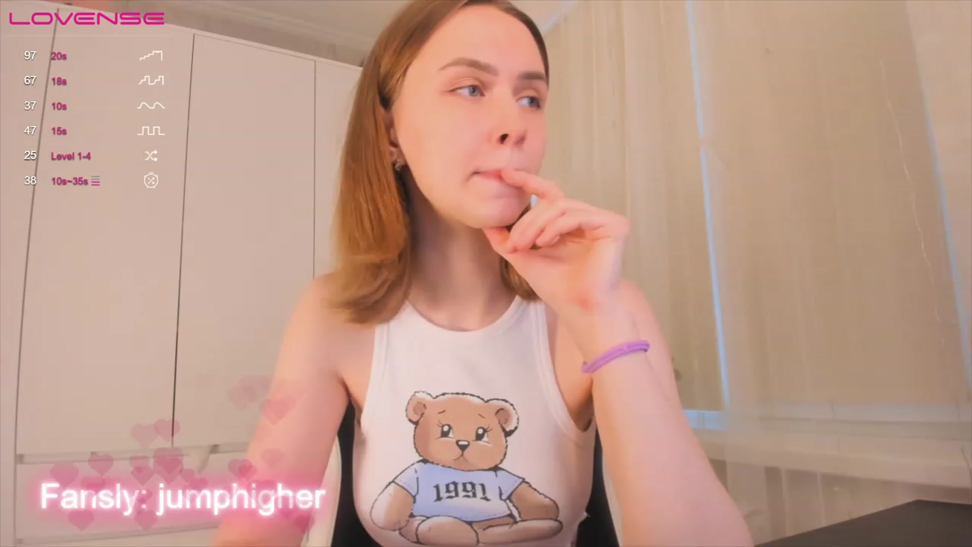 Gallery image thumbnail from Jumphigherr's myfreecams stream on, 03/10/2023, 13:56 image 18 of 20