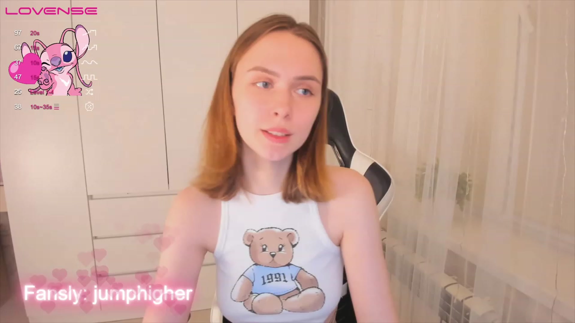 Gallery image thumbnail from Jumphigherr's myfreecams stream on, 03/10/2023, 15:12 image 18 of 20