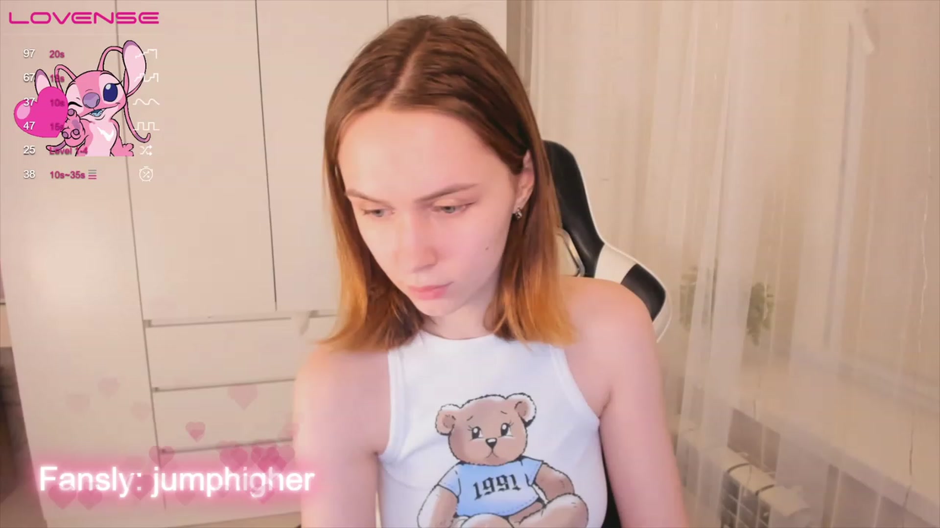 Gallery image thumbnail from Jumphigherr's myfreecams stream on, 03/10/2023, 15:12 image 7 of 20