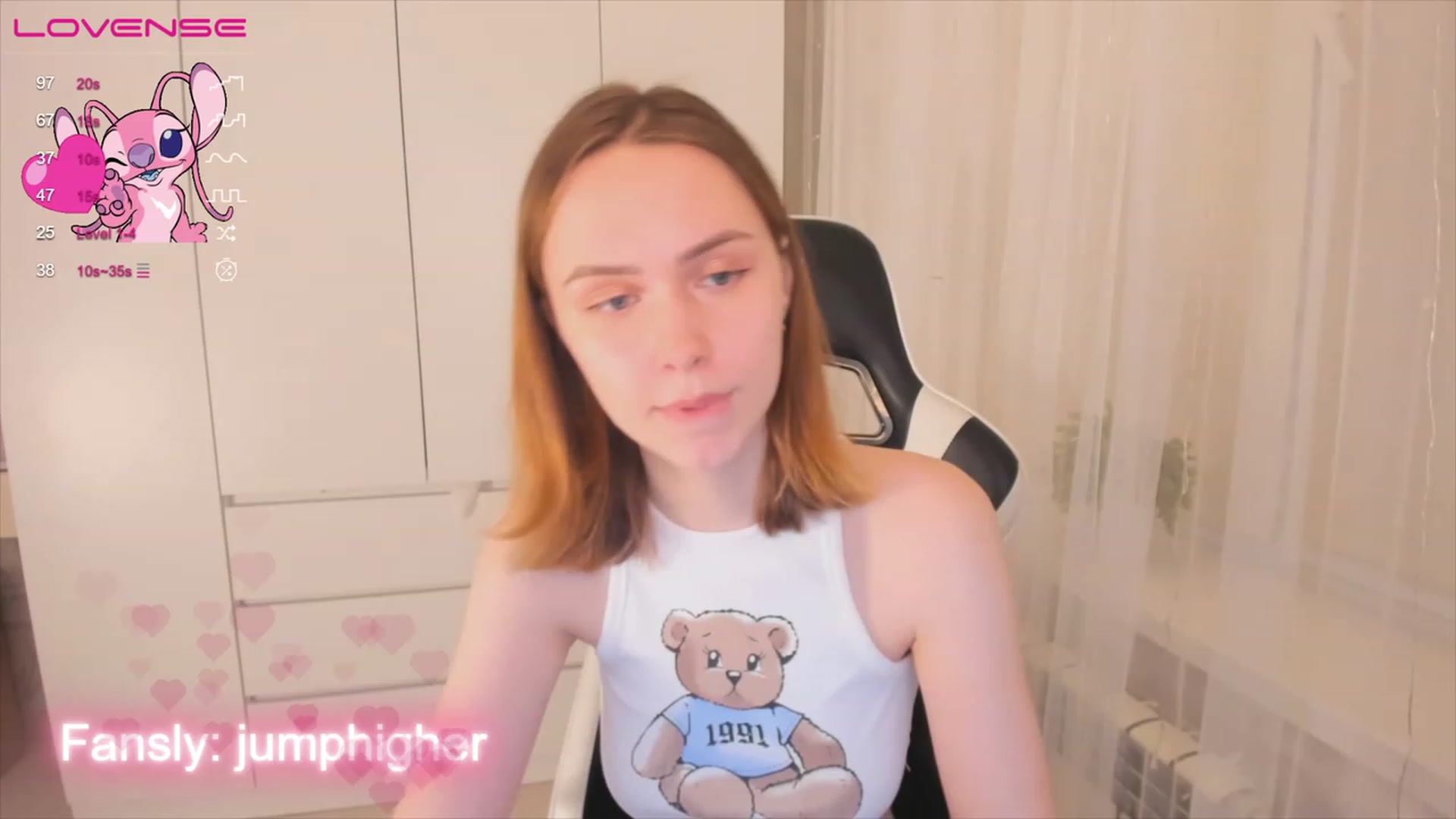 Gallery image thumbnail from Jumphigherr's myfreecams stream on, 03/10/2023, 15:12 image 17 of 20