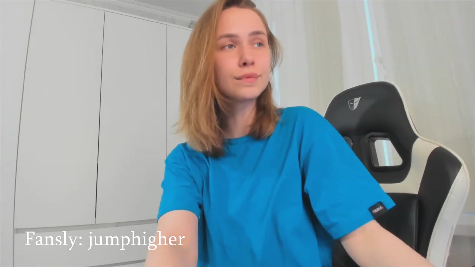 Gallery image thumbnail from Jumphigherr's myfreecams stream on, 04/25/2023, 14:35 image 8 of 20