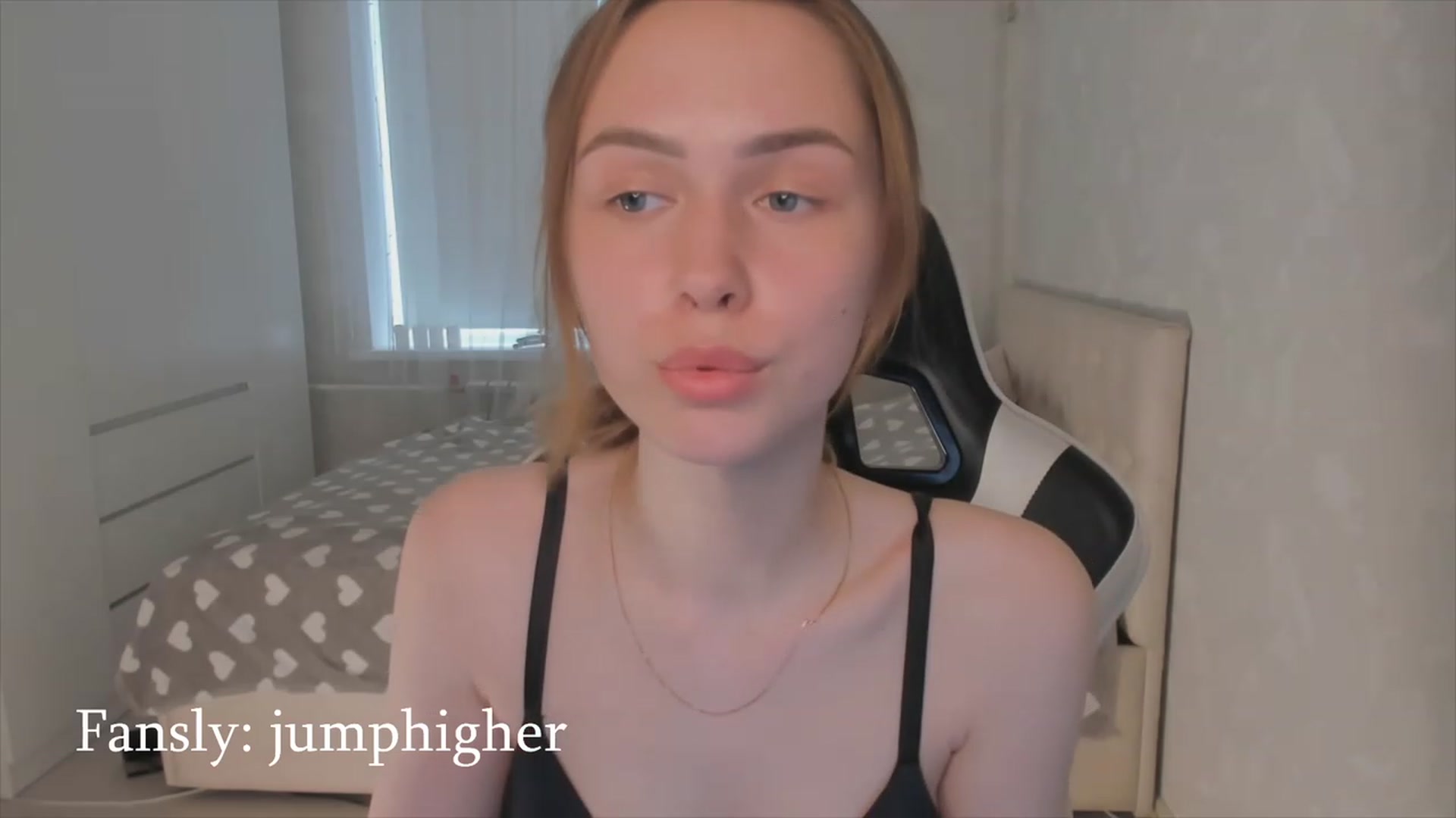 Gallery image thumbnail from Jumphigherr's myfreecams stream on, 05/03/2023, 14:12 image 8 of 20