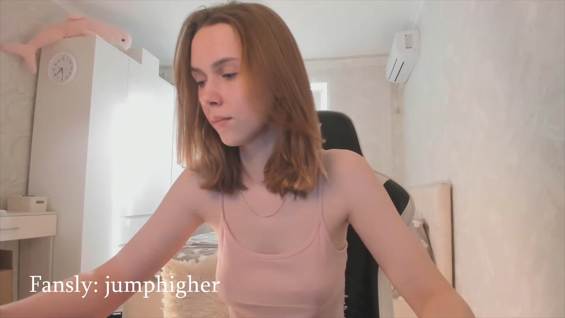 Gallery image thumbnail from Jumphigherr's myfreecams stream on, 05/21/2023, 14:40 image 20 of 20