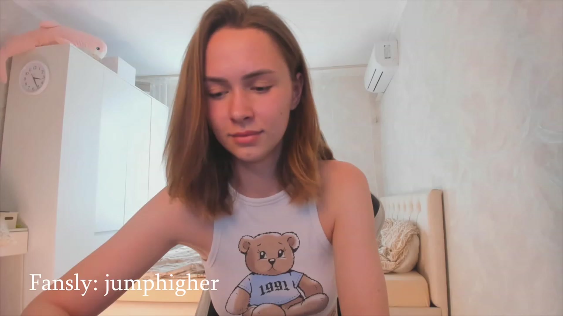 Gallery image thumbnail from Jumphigherr's myfreecams stream on, 06/07/2023, 12:42 image 8 of 20