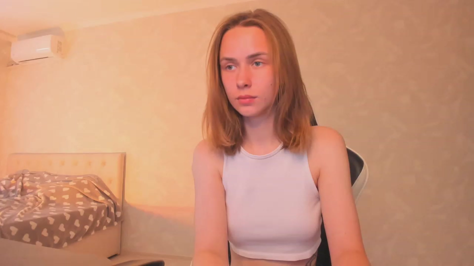 Gallery image thumbnail from Jumphigherr's myfreecams stream on, 06/21/2023, 12:03 image 5 of 20