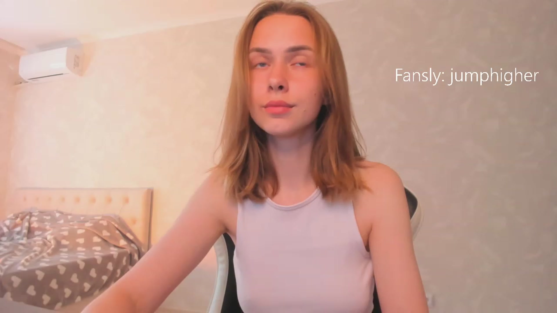 Gallery image thumbnail from Jumphigherr's myfreecams stream on, 06/21/2023, 12:26 image 18 of 20