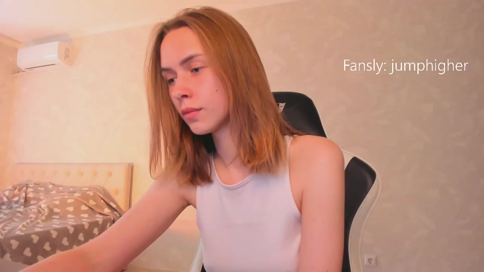 Gallery image thumbnail from Jumphigherr's myfreecams stream on, 06/21/2023, 12:26 image 12 of 20