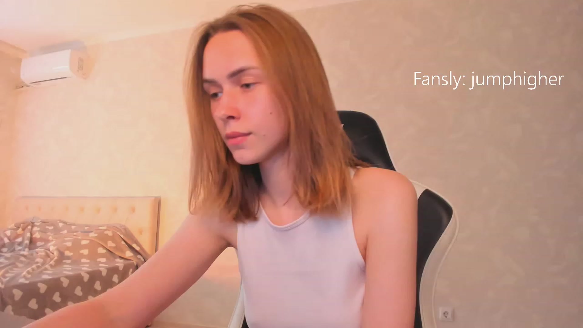 Gallery image thumbnail from Jumphigherr's myfreecams stream on, 06/21/2023, 12:26 image 13 of 20