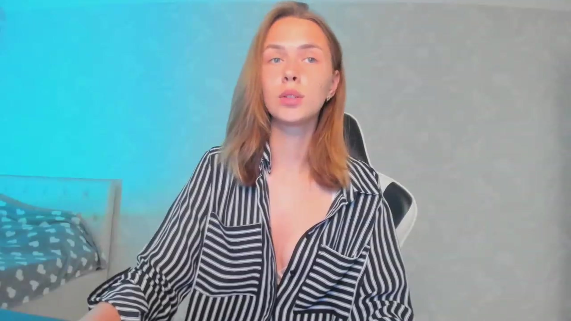 Gallery image thumbnail from Jumphigherr's myfreecams stream on, 07/21/2023, 13:48 image 12 of 20