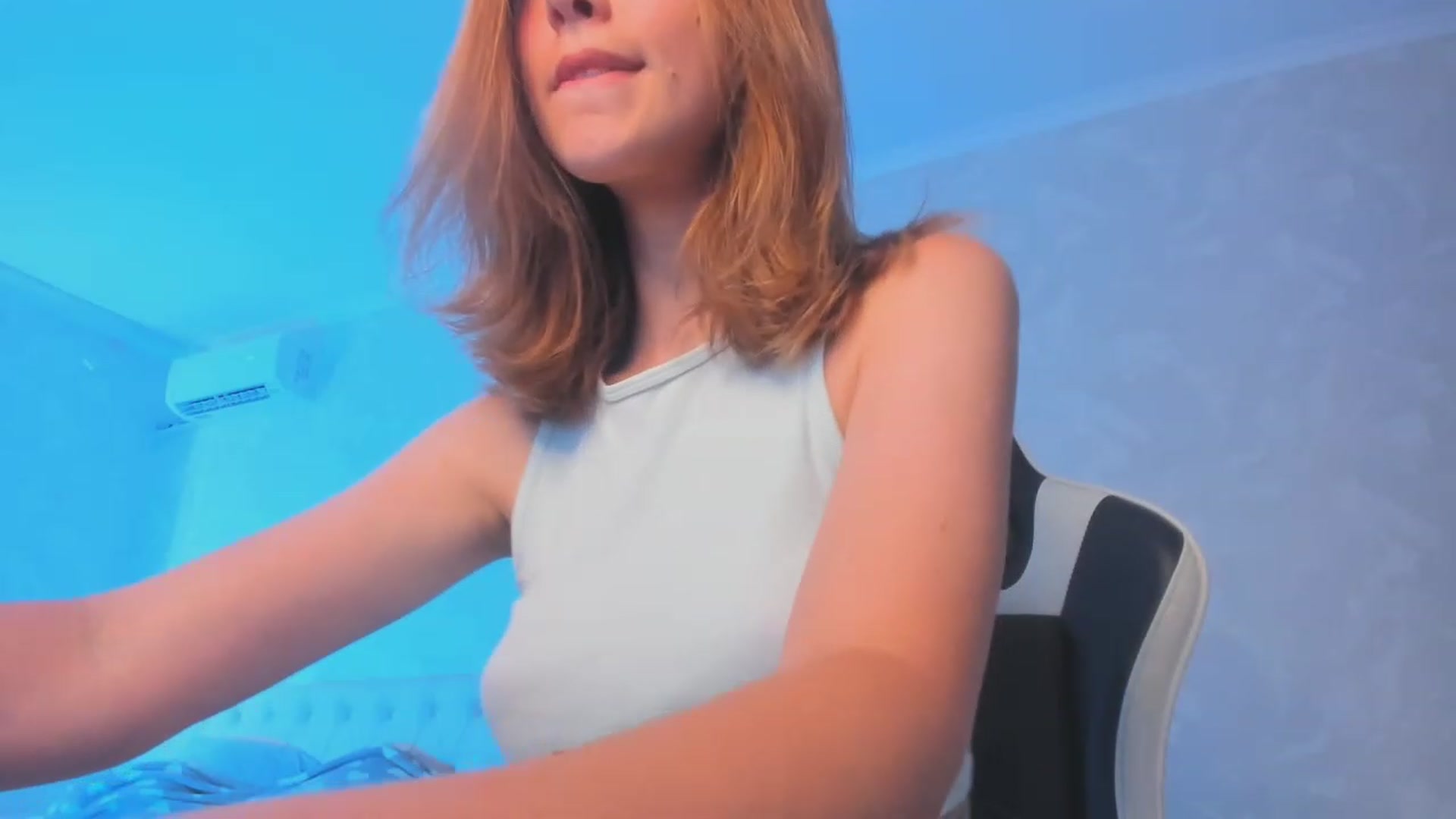 Gallery image thumbnail from Jumphigherr's myfreecams stream on, 07/24/2023, 14:14 image 4 of 20