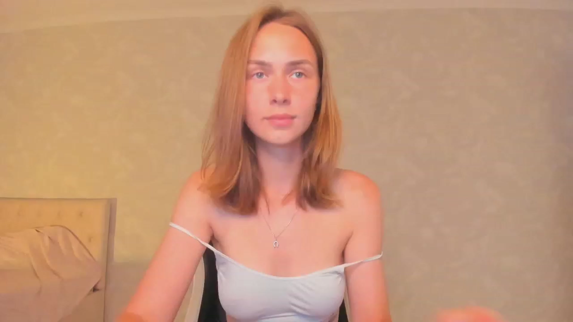 Gallery image thumbnail from Jumphigherr's myfreecams stream on, 08/05/2023, 17:15 image 17 of 20