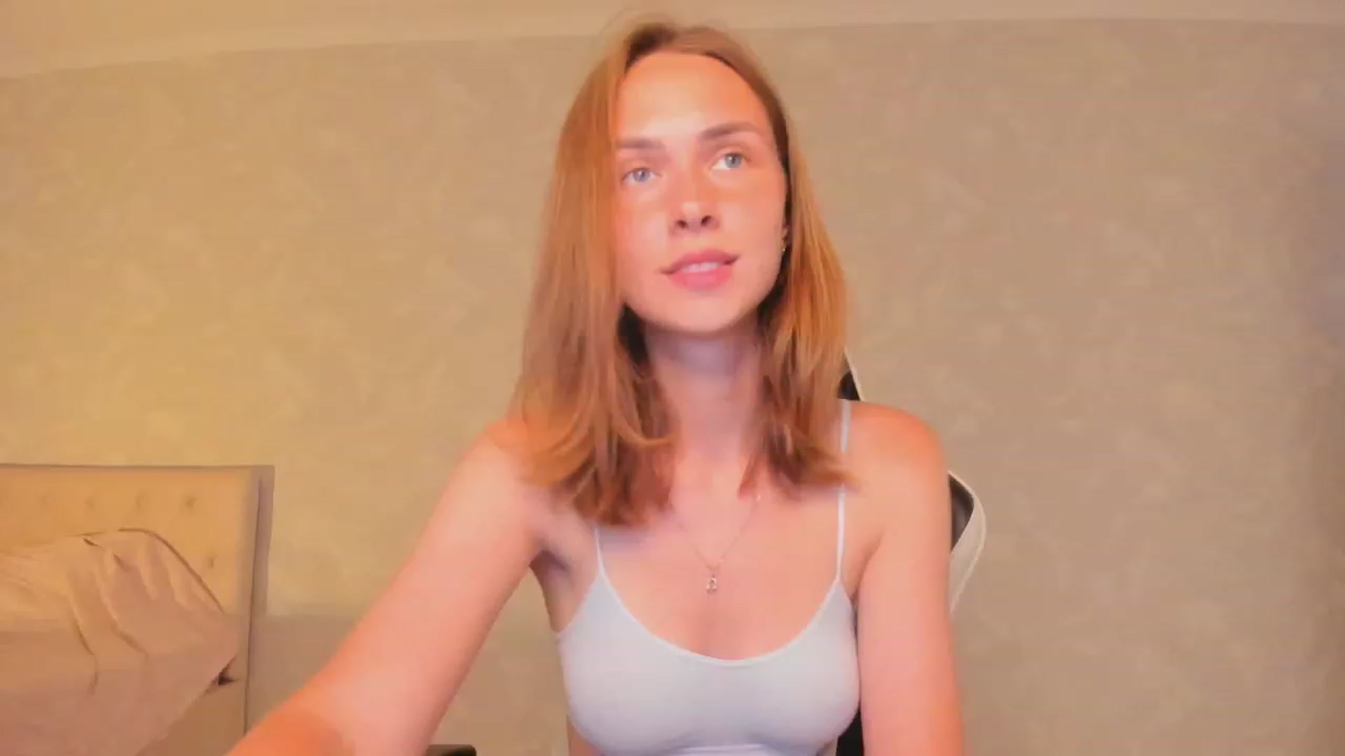 Gallery image thumbnail from Jumphigherr's myfreecams stream on, 08/05/2023, 17:15 image 11 of 20