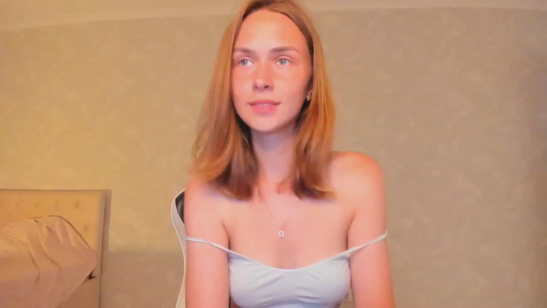 Gallery image thumbnail from Jumphigherr's myfreecams stream on, 08/05/2023, 17:15 image 16 of 20